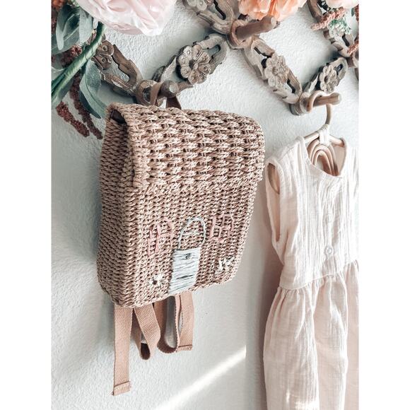 New Darling Little Cottage Shaped Woven Backpack - Picture 8 of 10